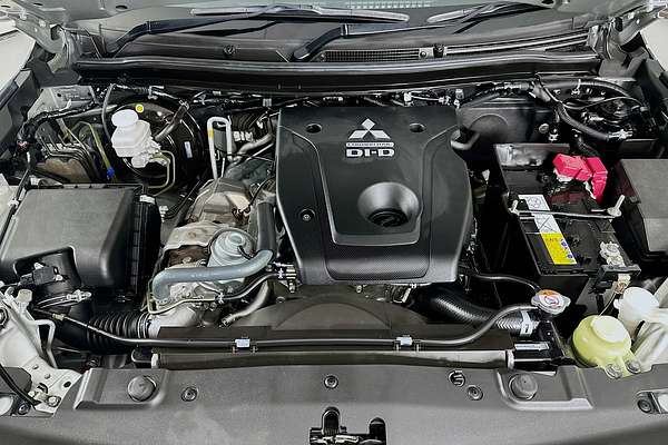 2022 Mitsubishi Pajero Sport GLS QF