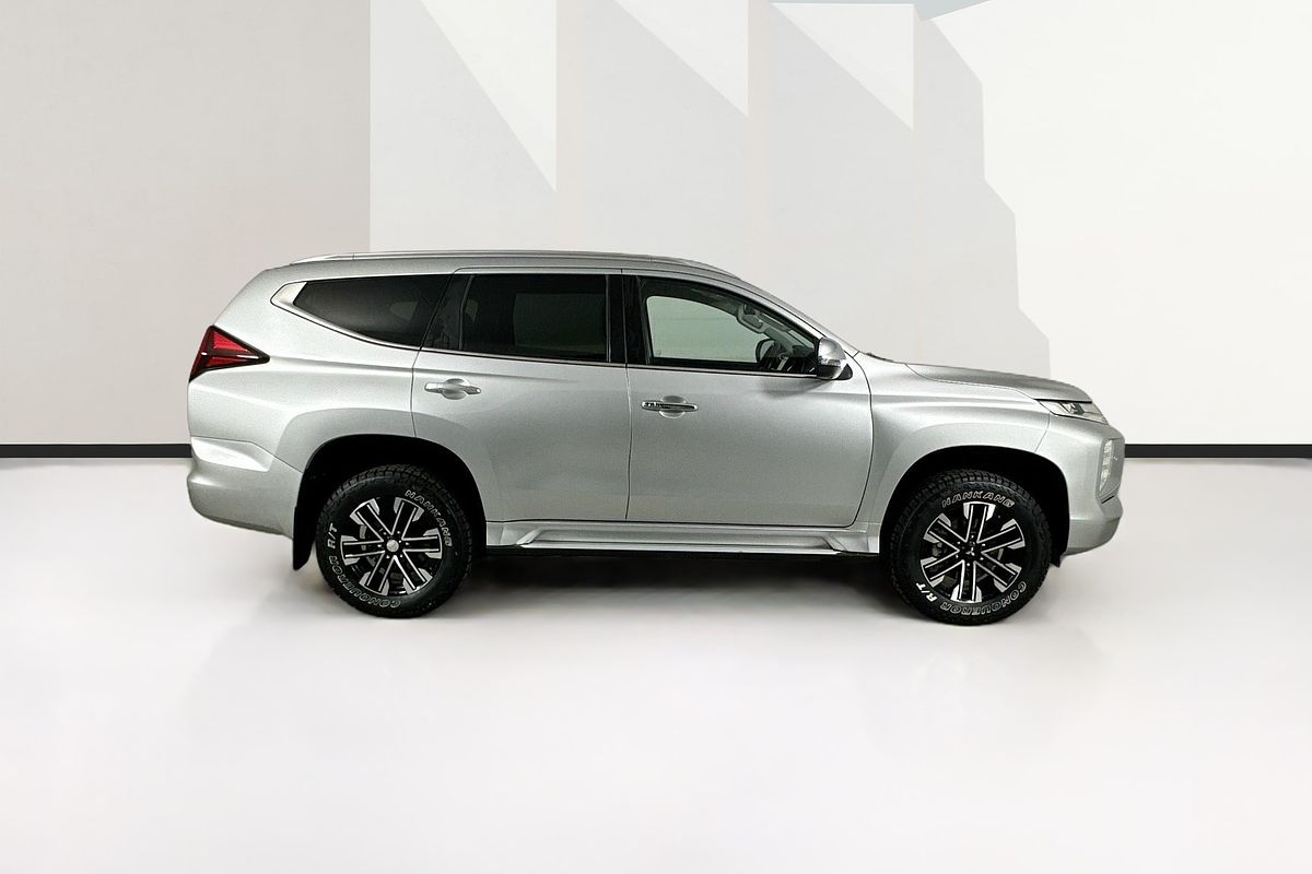 2021 Mitsubishi PAJERO SPORT Exceed QF