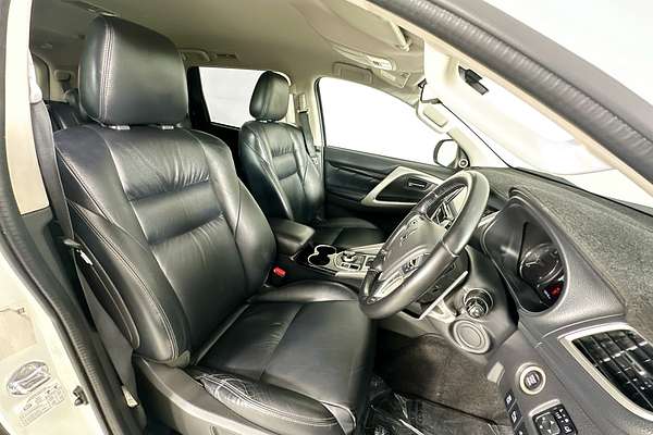 2016 Mitsubishi PAJERO SPORT EXCEED (4x4) 7 SEAT MY16