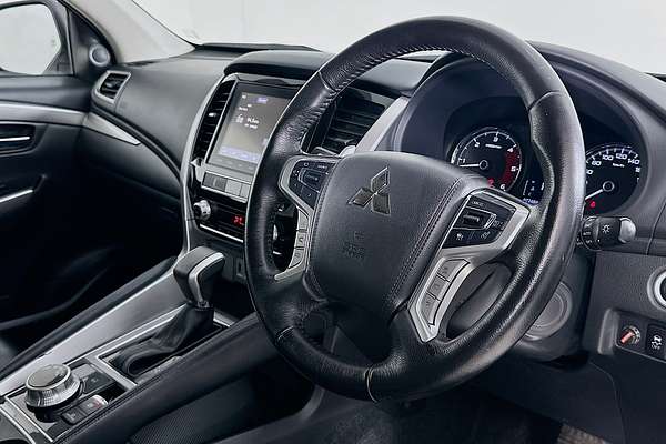 2022 Mitsubishi PAJERO SPORT GLS QF