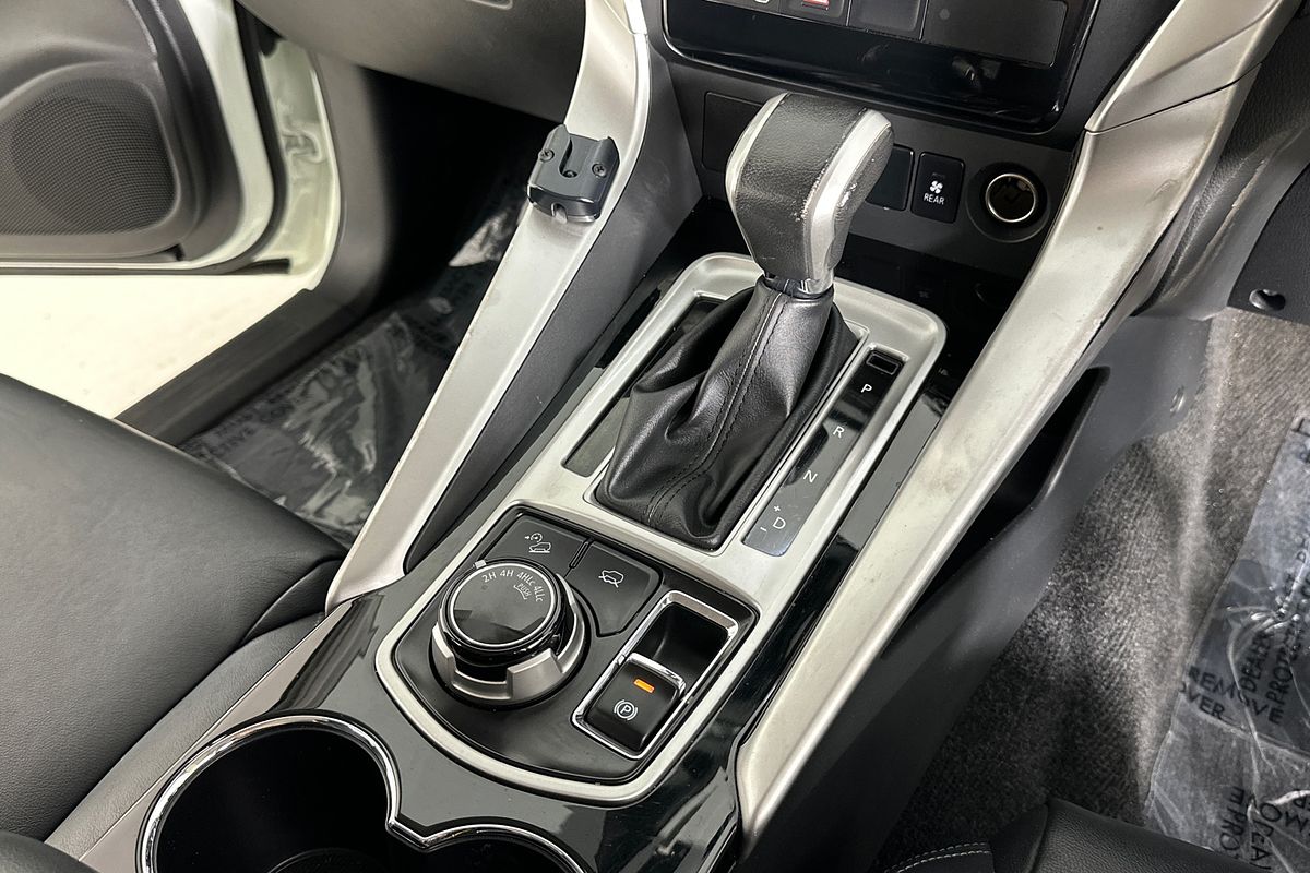 2016 Mitsubishi PAJERO SPORT GLS (4x4) 7 SEAT MY16