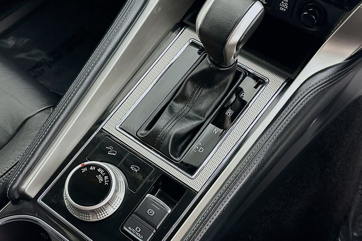 2021 Mitsubishi PAJERO SPORT Exceed QF