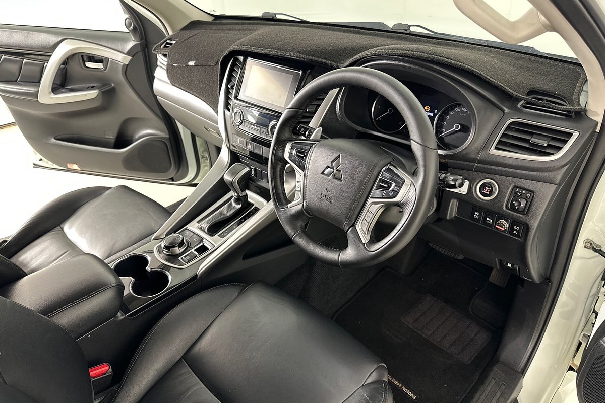 2017 Mitsubishi PAJERO SPORT GLS (4x4) 7 SEAT MY16