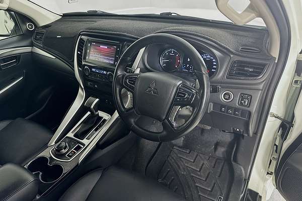 2016 Mitsubishi PAJERO SPORT EXCEED (4x4) 7 SEAT MY16