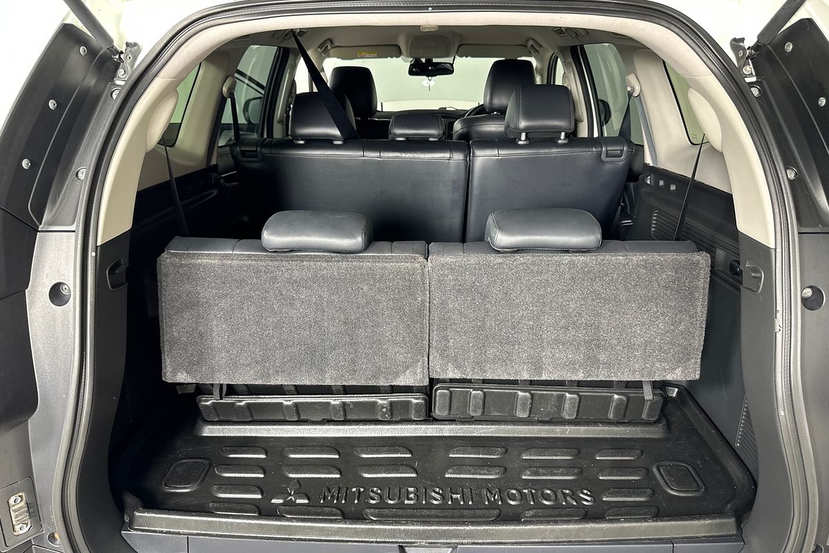 2016 Mitsubishi PAJERO SPORT GLS (4x4) 7 SEAT MY16