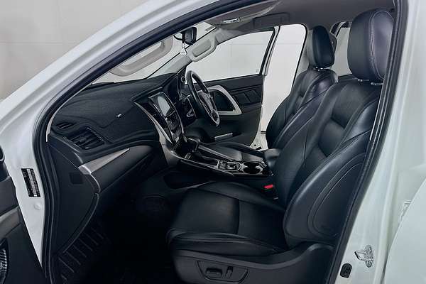 2016 Mitsubishi PAJERO SPORT EXCEED (4x4) 7 SEAT MY16