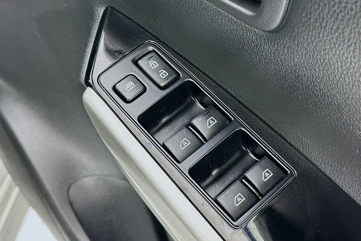 2021 Mitsubishi PAJERO SPORT Exceed QF