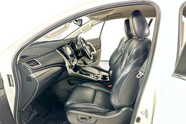 2016 Mitsubishi PAJERO SPORT EXCEED (4x4) 7 SEAT MY16