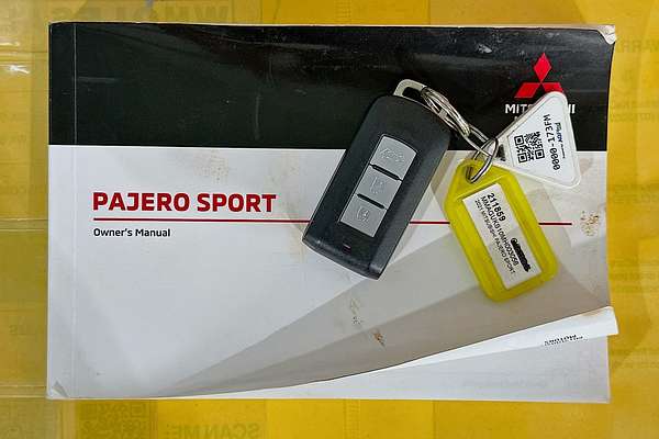 2021 Mitsubishi PAJERO SPORT Exceed QF
