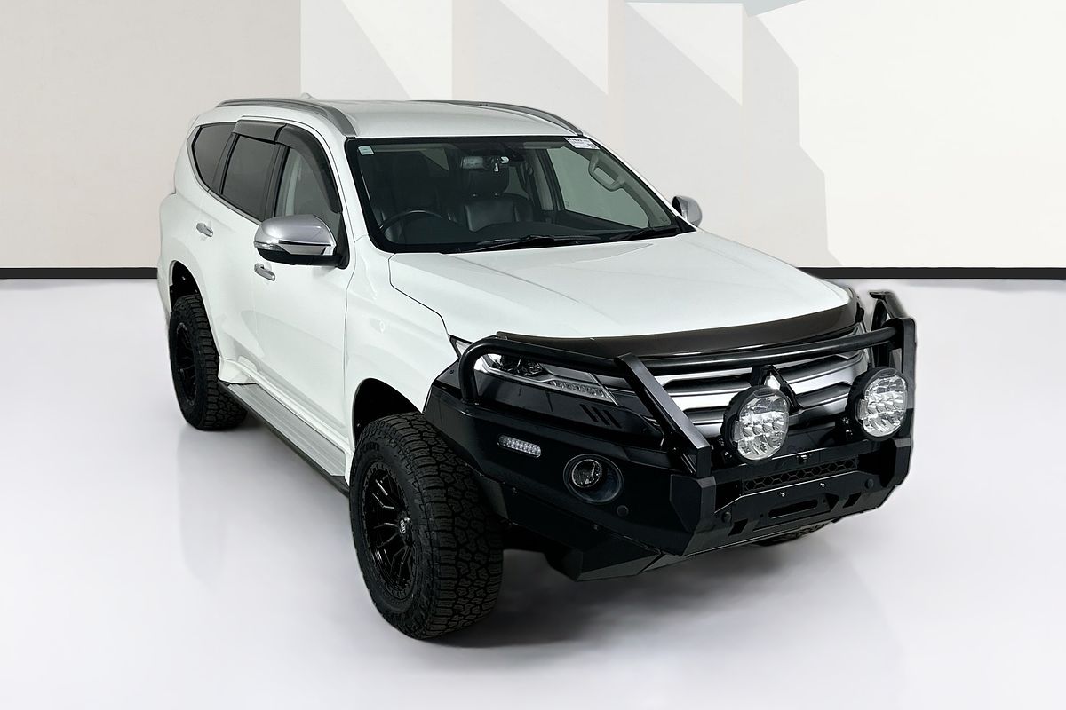 2022 Mitsubishi PAJERO SPORT GLS QF