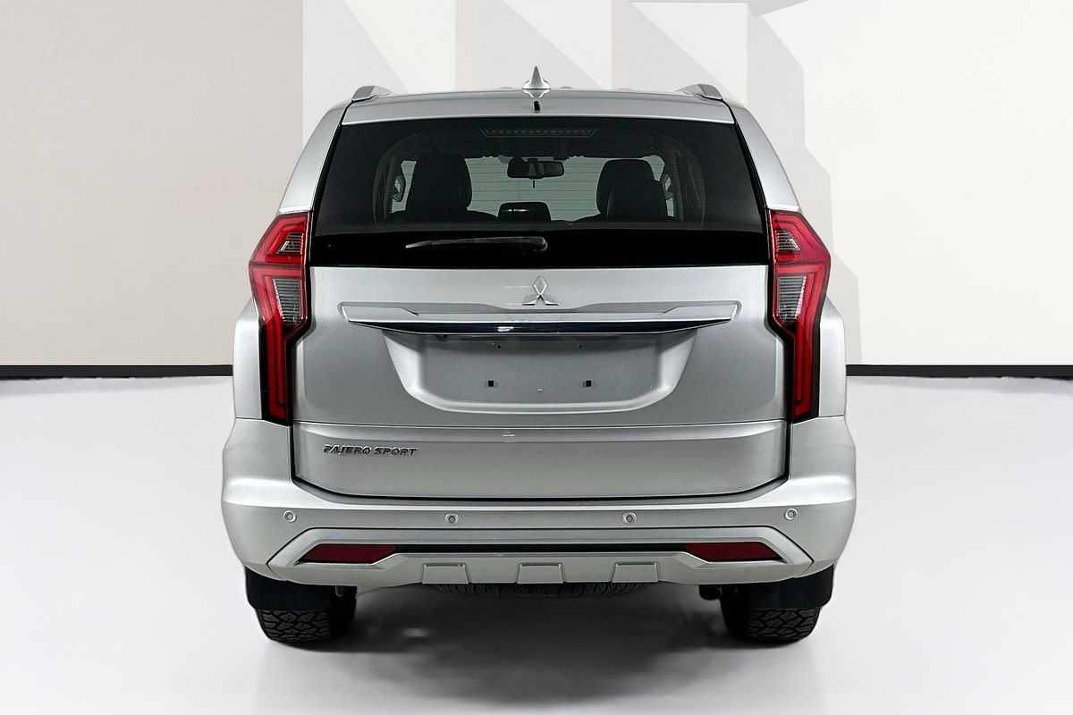 2021 Mitsubishi PAJERO SPORT Exceed QF