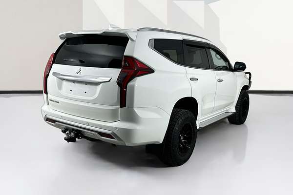 2022 Mitsubishi PAJERO SPORT GLS QF
