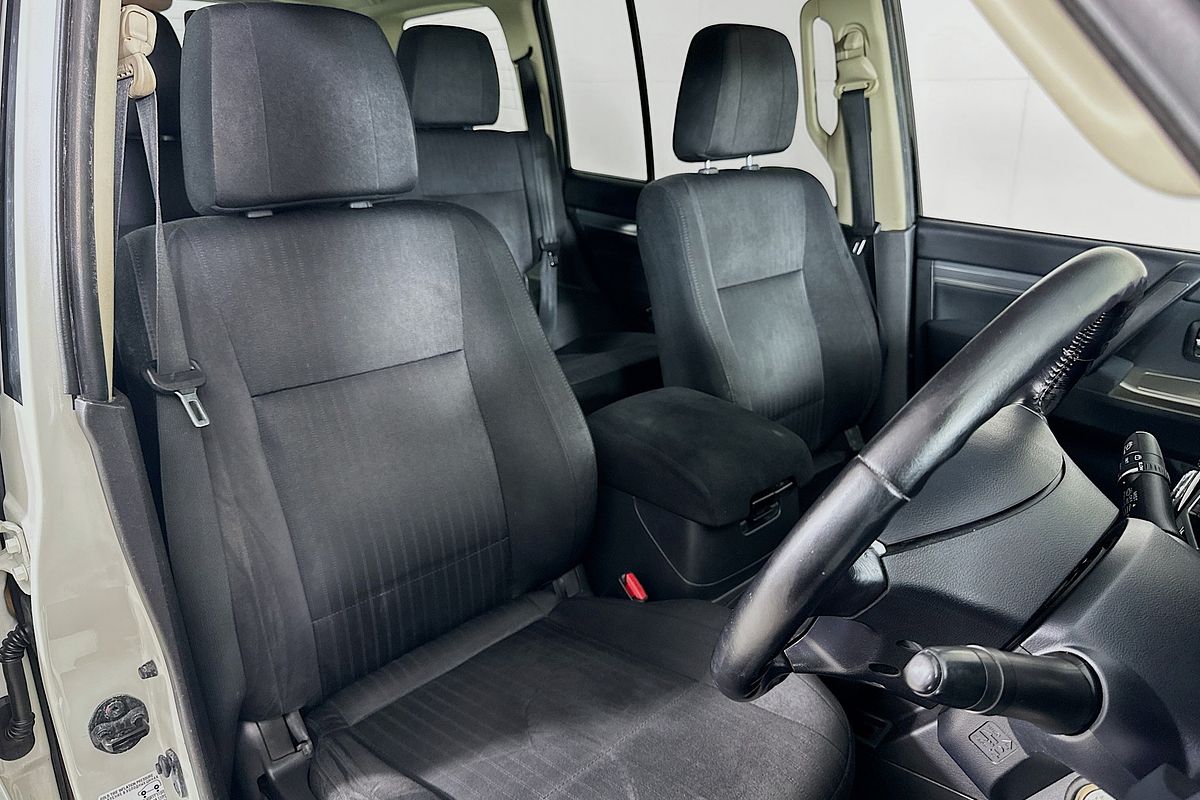 2015 Mitsubishi PAJERO GLX LWB (4x4) NX MY15