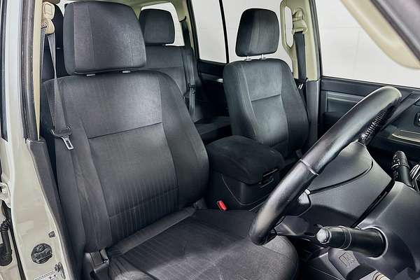 2015 Mitsubishi PAJERO GLX LWB (4x4) NX MY15