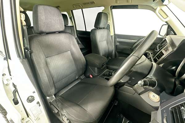 2018 Mitsubishi PAJERO GLX LWB (4x4) NX MY18