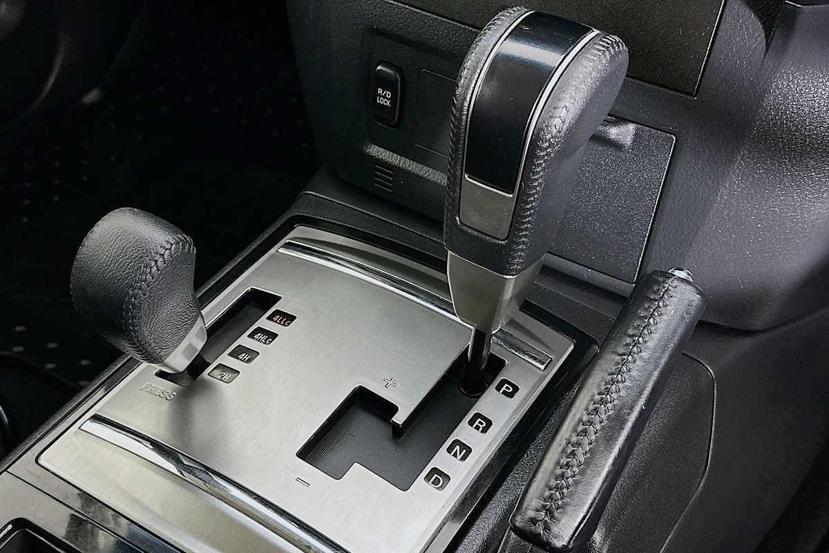 2018 Mitsubishi PAJERO GLX LWB (4x4) 7 SEAT NX MY19