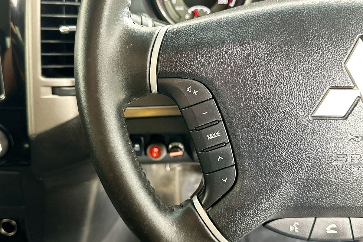 2018 Mitsubishi PAJERO GLX LWB (4x4) NX MY18