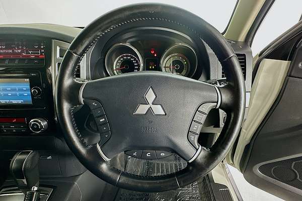 2015 Mitsubishi PAJERO GLX LWB (4x4) NX MY15