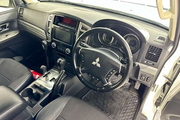 2016 Mitsubishi PAJERO GLS LWB (4x4) NX MY17