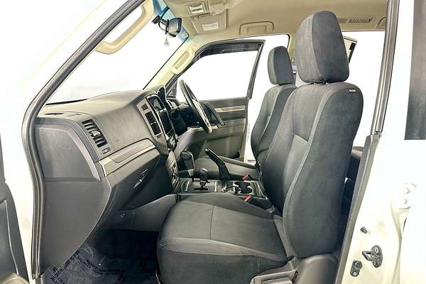 2018 Mitsubishi PAJERO GLX LWB (4x4) NX MY18