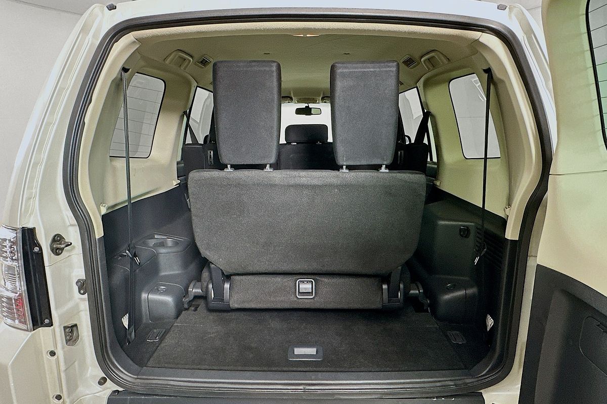 2015 Mitsubishi PAJERO GLX LWB (4x4) NX MY15