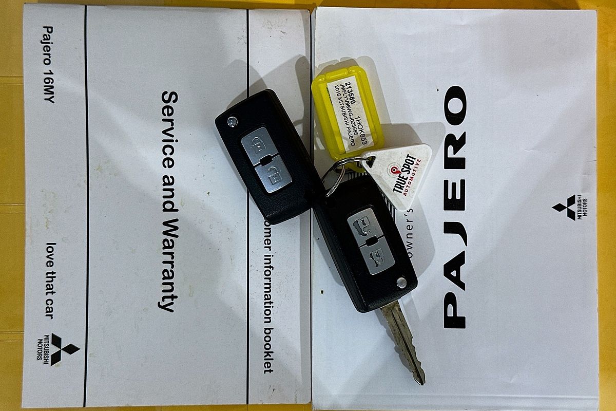 2016 Mitsubishi PAJERO GLX LWB (4x4) NX MY16