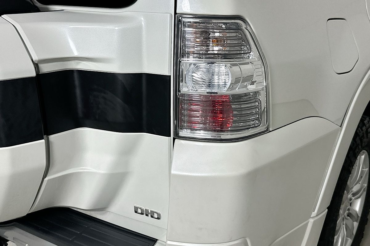2016 Mitsubishi PAJERO GLX LWB (4x4) NX MY16