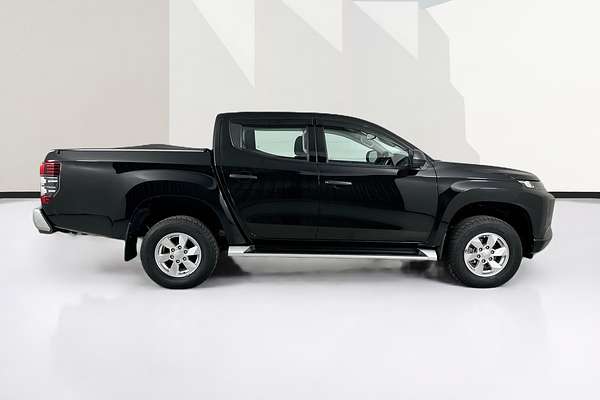 2022 Mitsubishi TRITON GLX+ (4x4) MR MY22 4X4