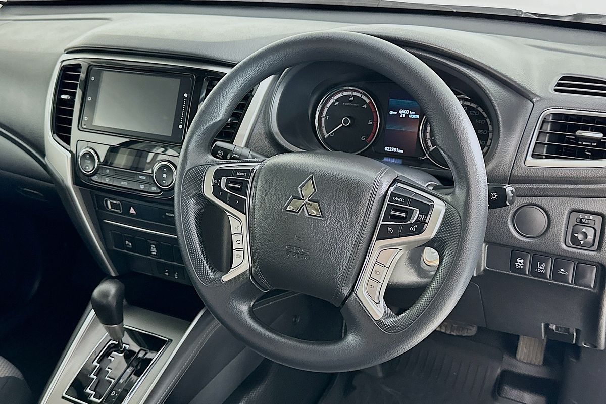 2022 Mitsubishi TRITON GLX+ (4x4) MR MY22 4X4