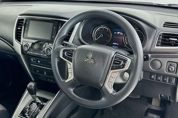 2022 Mitsubishi TRITON GLX+ (4x4) MR MY22 4X4