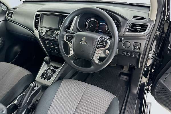 2022 Mitsubishi TRITON GLX+ (4x4) MR MY22 4X4