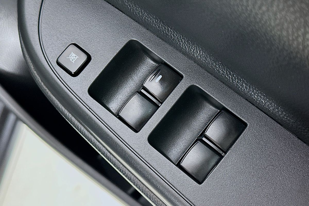 2022 Mitsubishi TRITON GLX+ (4x4) MR MY22 4X4