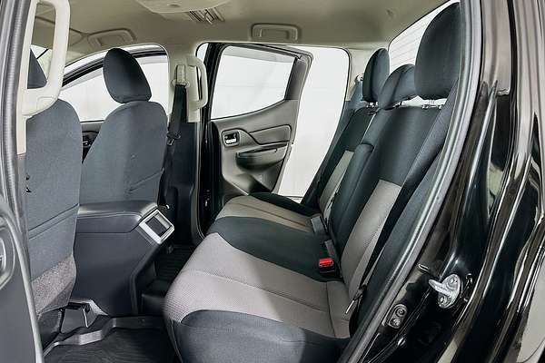 2022 Mitsubishi TRITON GLX+ (4x4) MR MY22 4X4
