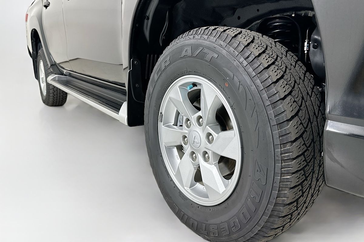2022 Mitsubishi TRITON GLX+ (4x4) MR MY22 4X4