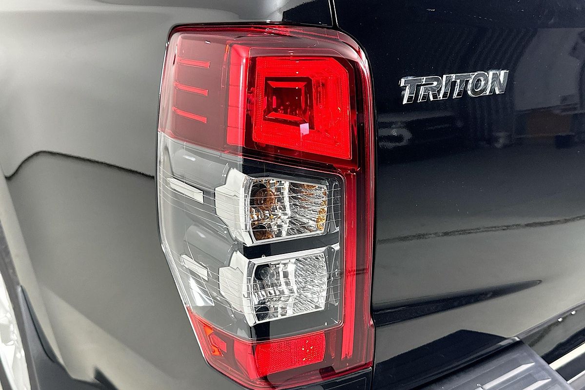2022 Mitsubishi TRITON GLX+ (4x4) MR MY22 4X4