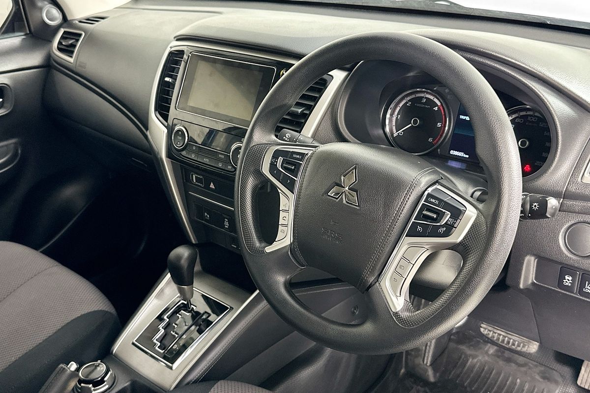 2021 Mitsubishi TRITON GLX+ (4x4) MR MY22 4X4