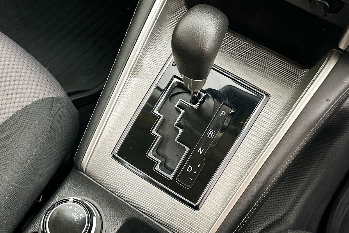 2021 Mitsubishi TRITON GLX+ (4x4) MR MY22 4X4