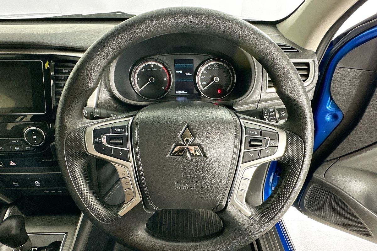 2021 Mitsubishi TRITON GLX+ (4x4) MR MY22 4X4