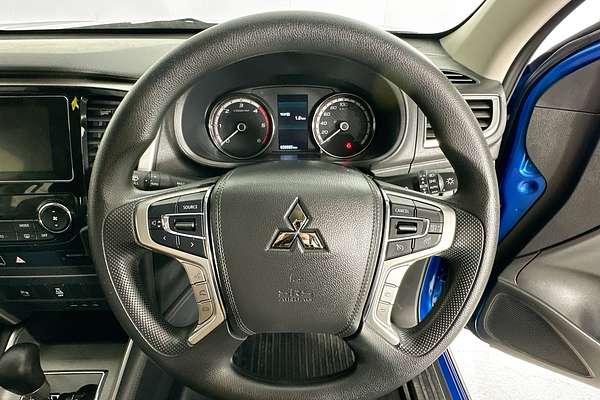 2021 Mitsubishi TRITON GLX+ (4x4) MR MY22 4X4