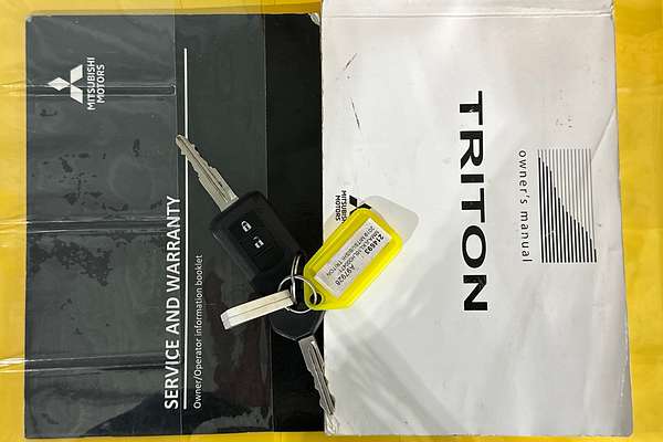 2019 Mitsubishi TRITON GLX PLUS (4x4) MR MY19 4X4