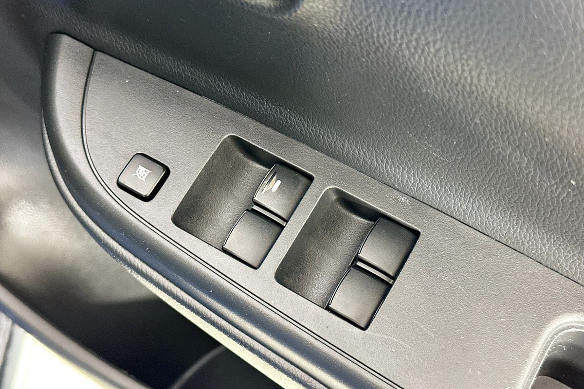 2021 Mitsubishi TRITON GLX+ (4x4) MR MY22 4X4