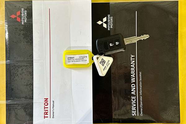 2021 Mitsubishi TRITON GLX+ (4x4) MR MY22 4X4