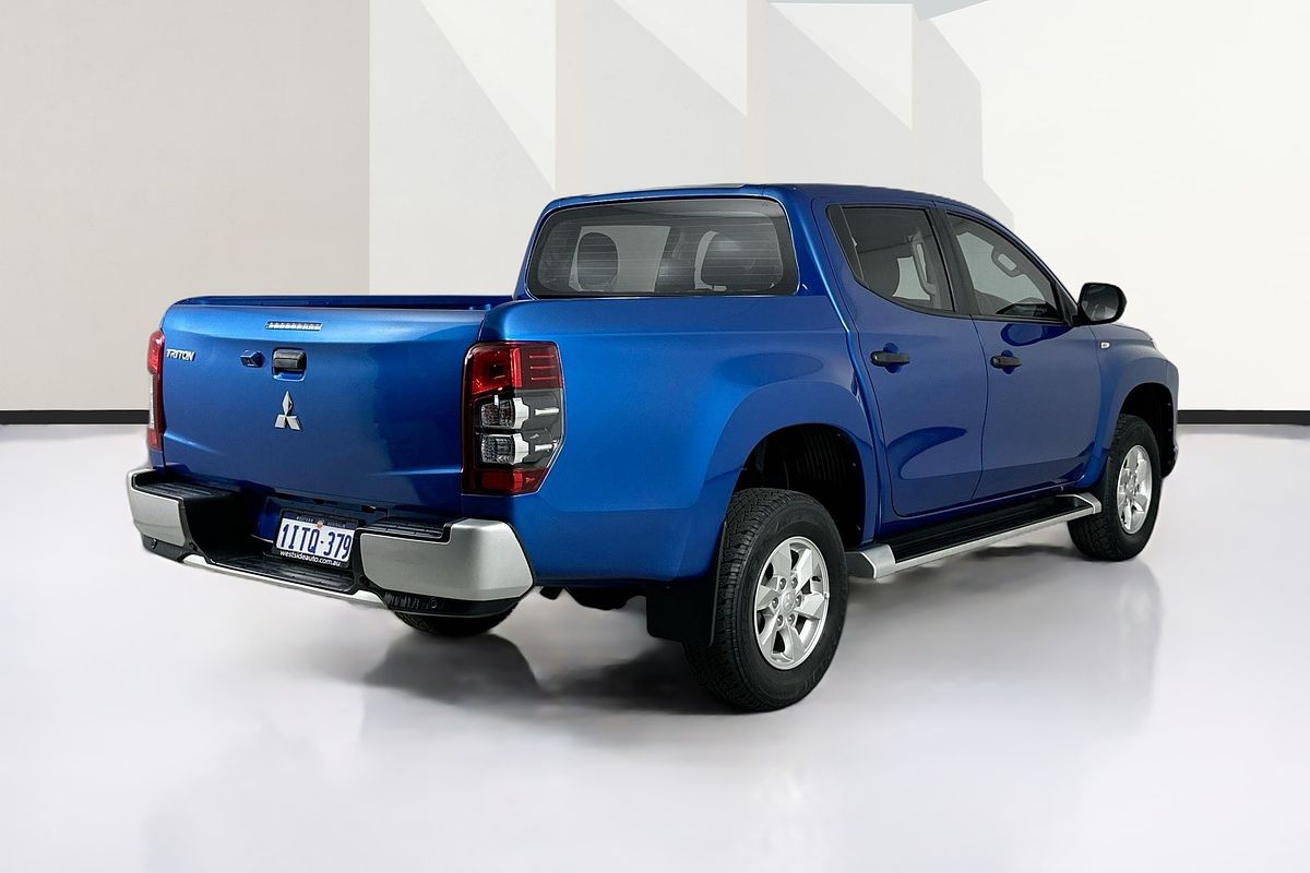 2021 Mitsubishi TRITON GLX+ (4x4) MR MY22 4X4
