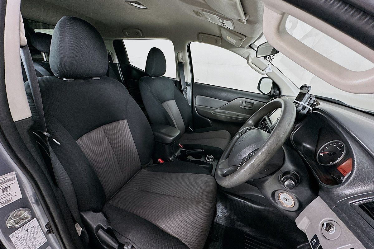 2016 Mitsubishi TRITON GLX PLUS (4x4) MQ MY17 4X4