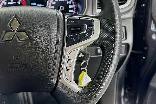 2021 Mitsubishi TRITON GLX+ (4x4) MR MY22 4X4