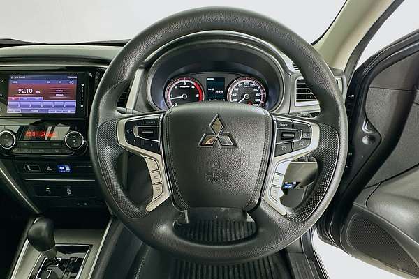 2021 Mitsubishi TRITON GLX+ (4x4) MR MY22 4X4