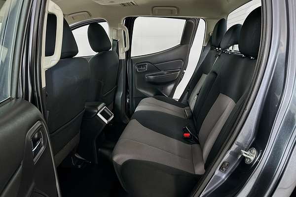 2021 Mitsubishi TRITON GLX+ (4x4) MR MY22 4X4