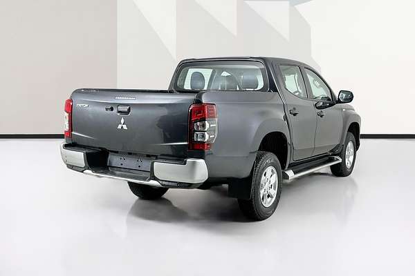 2021 Mitsubishi TRITON GLX+ (4x4) MR MY22 4X4