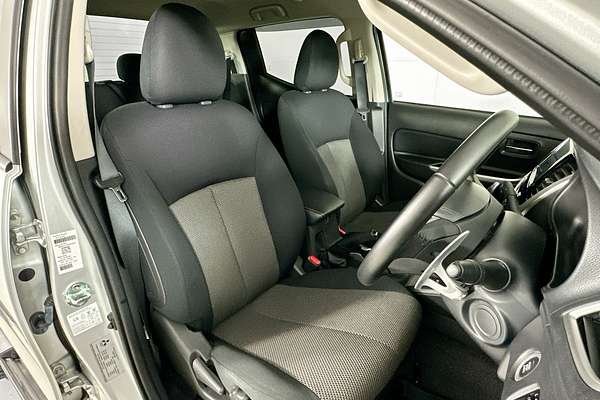 2023 Mitsubishi TRITON GLS (4x4) MR MY23 4X4