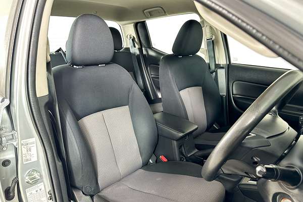 2019 Mitsubishi TRITON GLX PLUS (4x4) MR MY19 4X4